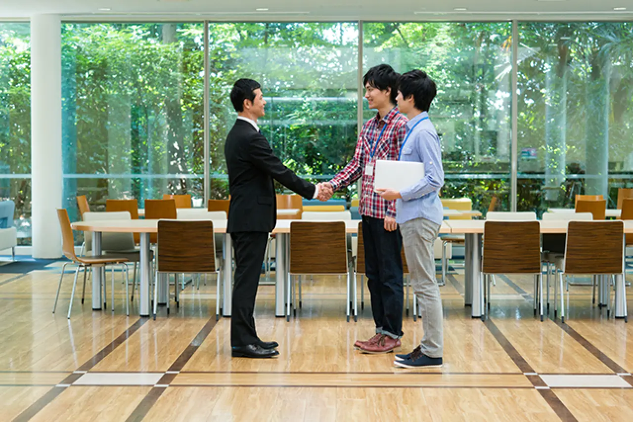 創業と同じ意味で使われる言葉