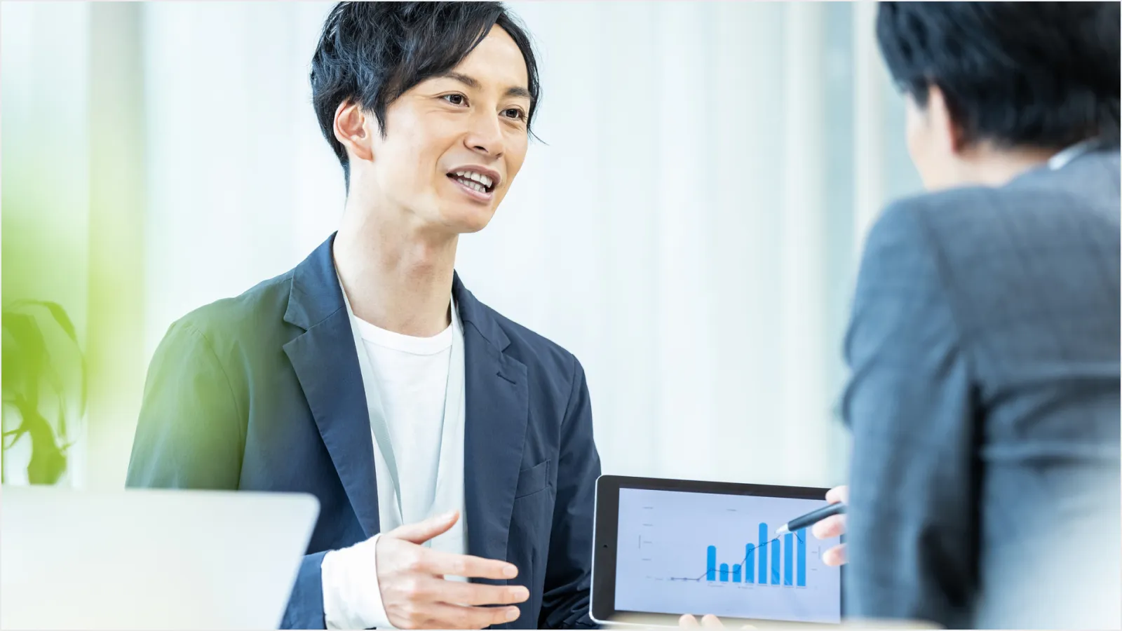 創業融資とは？自己資金なしでも借りられる？メリットや申請の流れ、注意点を解説